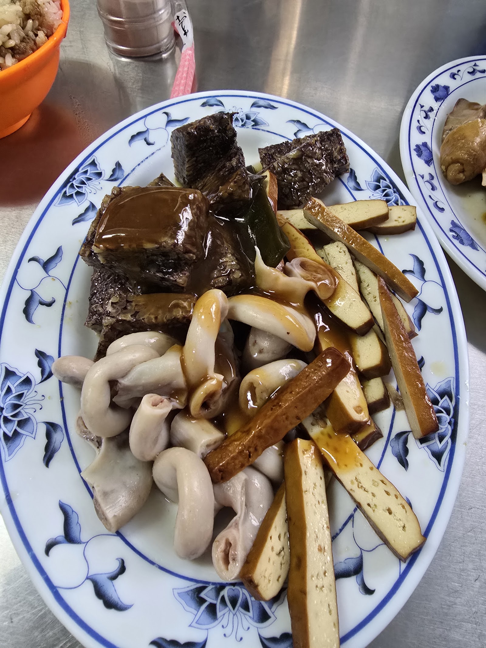 前鎮老店QQ麵滷味拼盤,滷蛋與豆干
