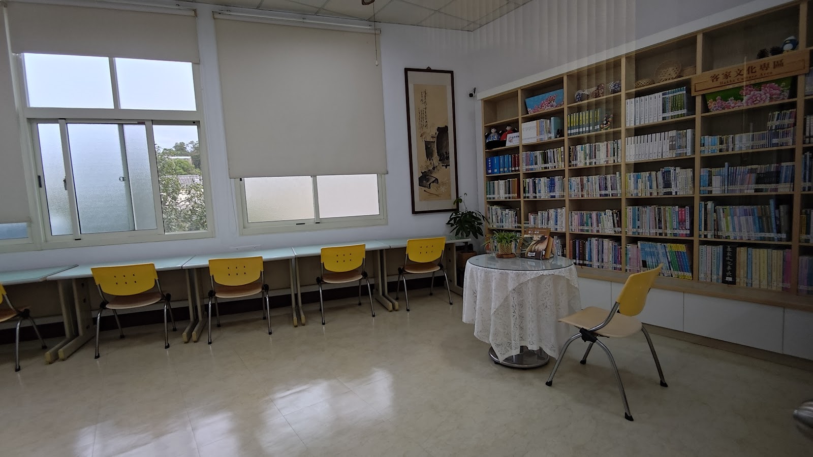 苗栗三灣鄉立圖書館客家文物展示區
