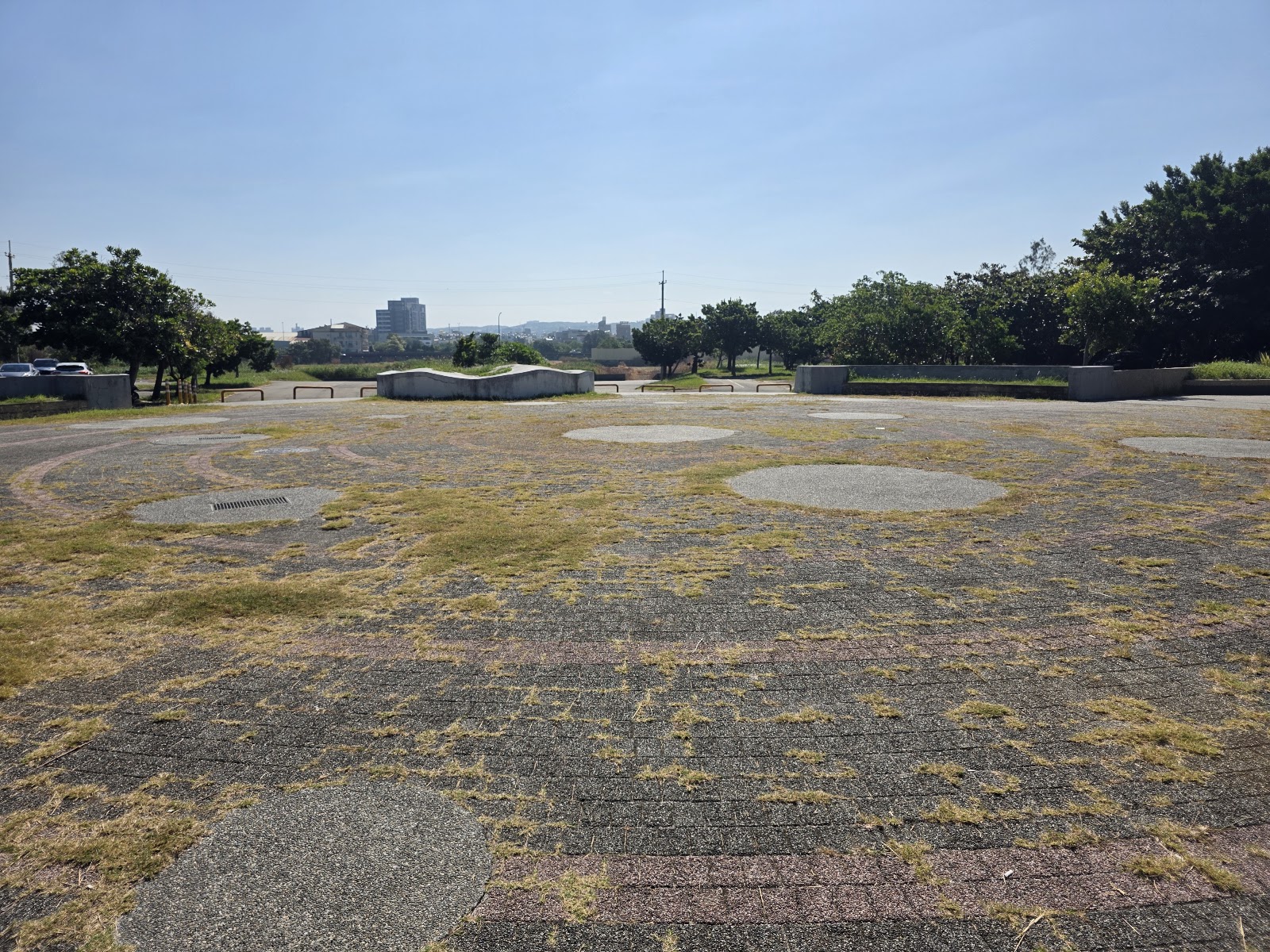水資源公園廣場彩繪磁磚鋪面
