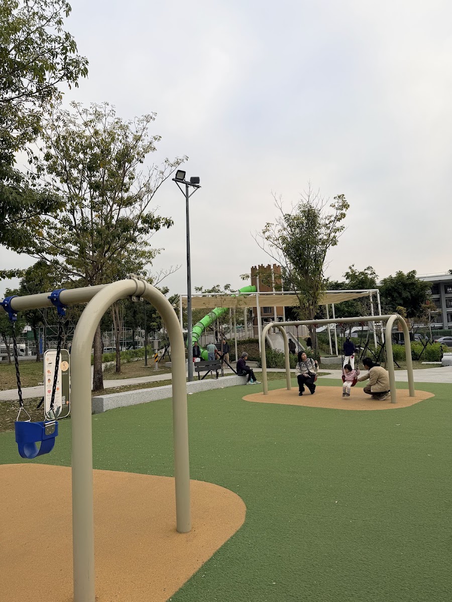 台中米奇樹鞦韆遊具區