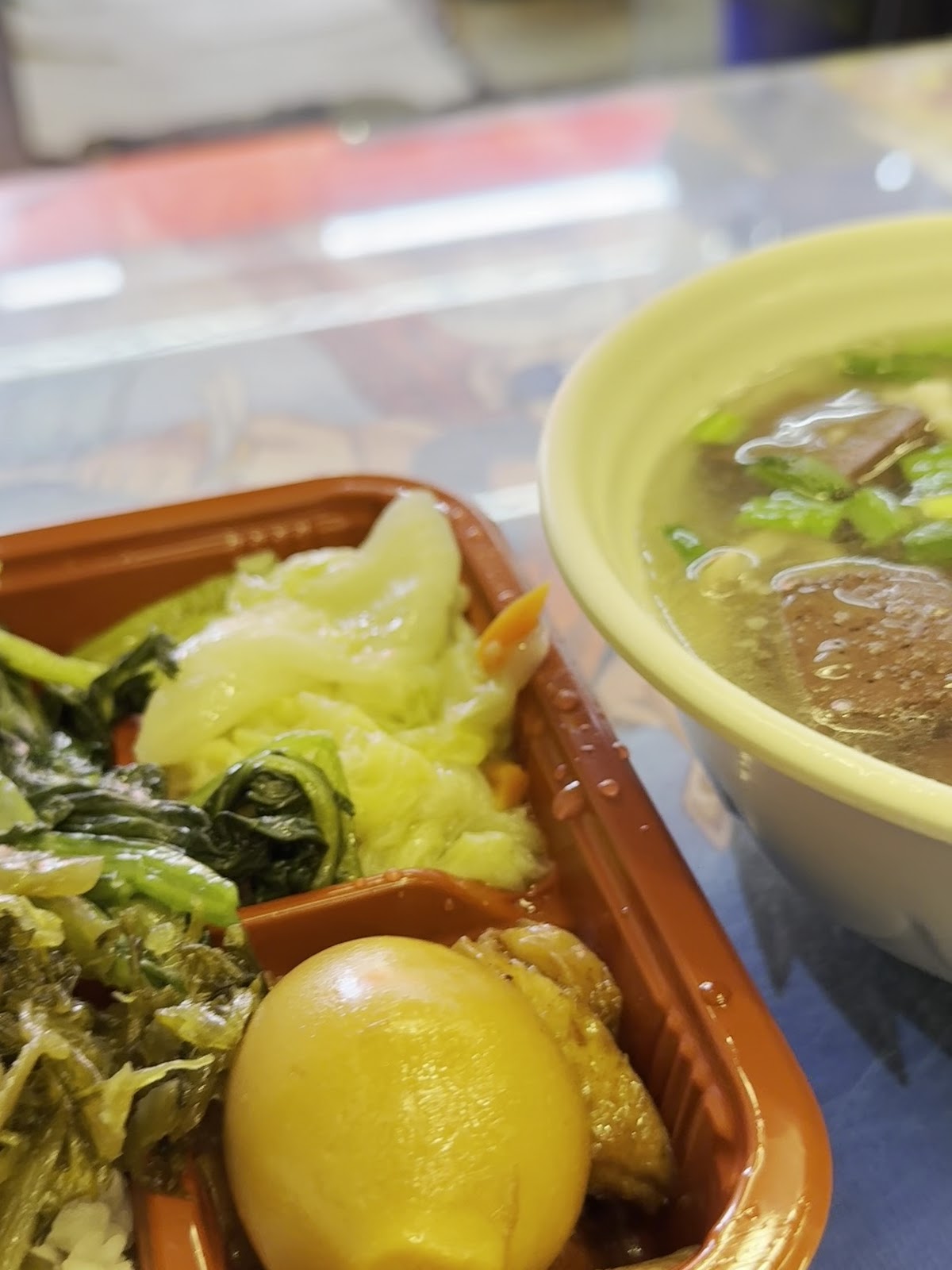 李家腳庫飯便當與湯品