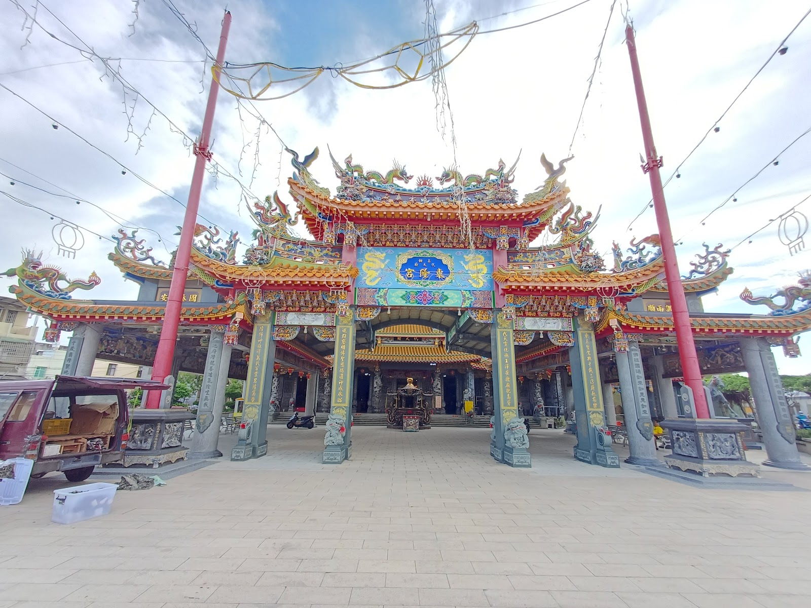 三寮灣東隆宮牌樓正面全景,台南北門廟宇建築藝術