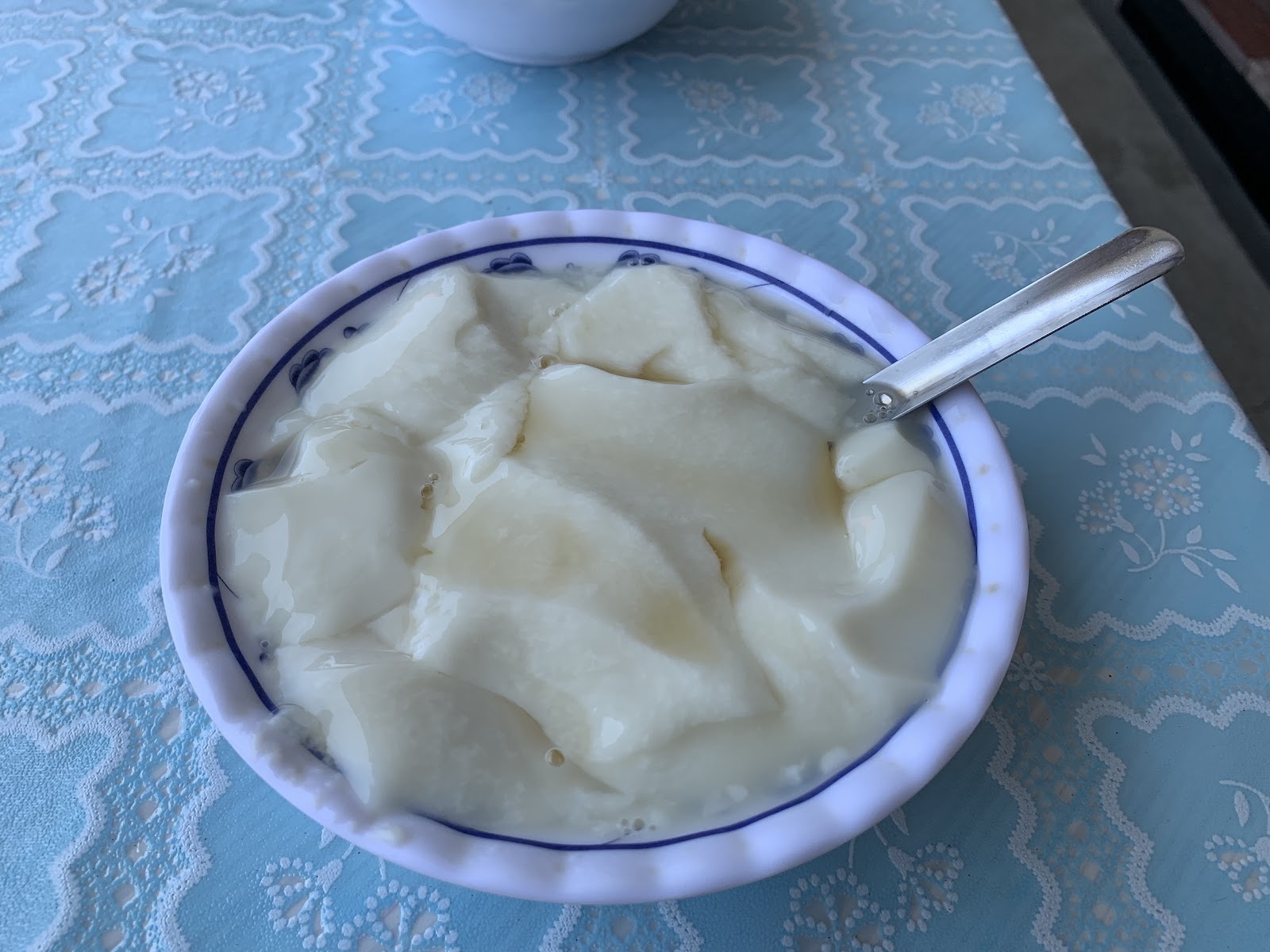 北門豆花純豆花特寫,口感滑順綿密