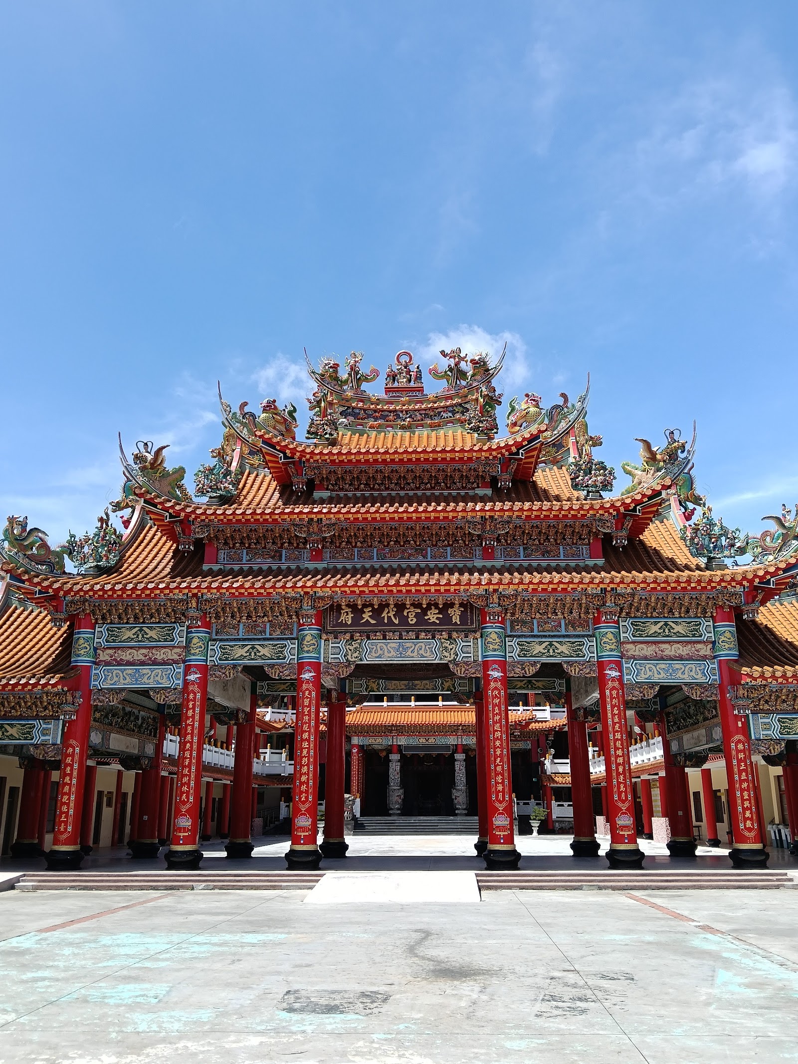樹子腳玉勅寶安宮代天府山門近景