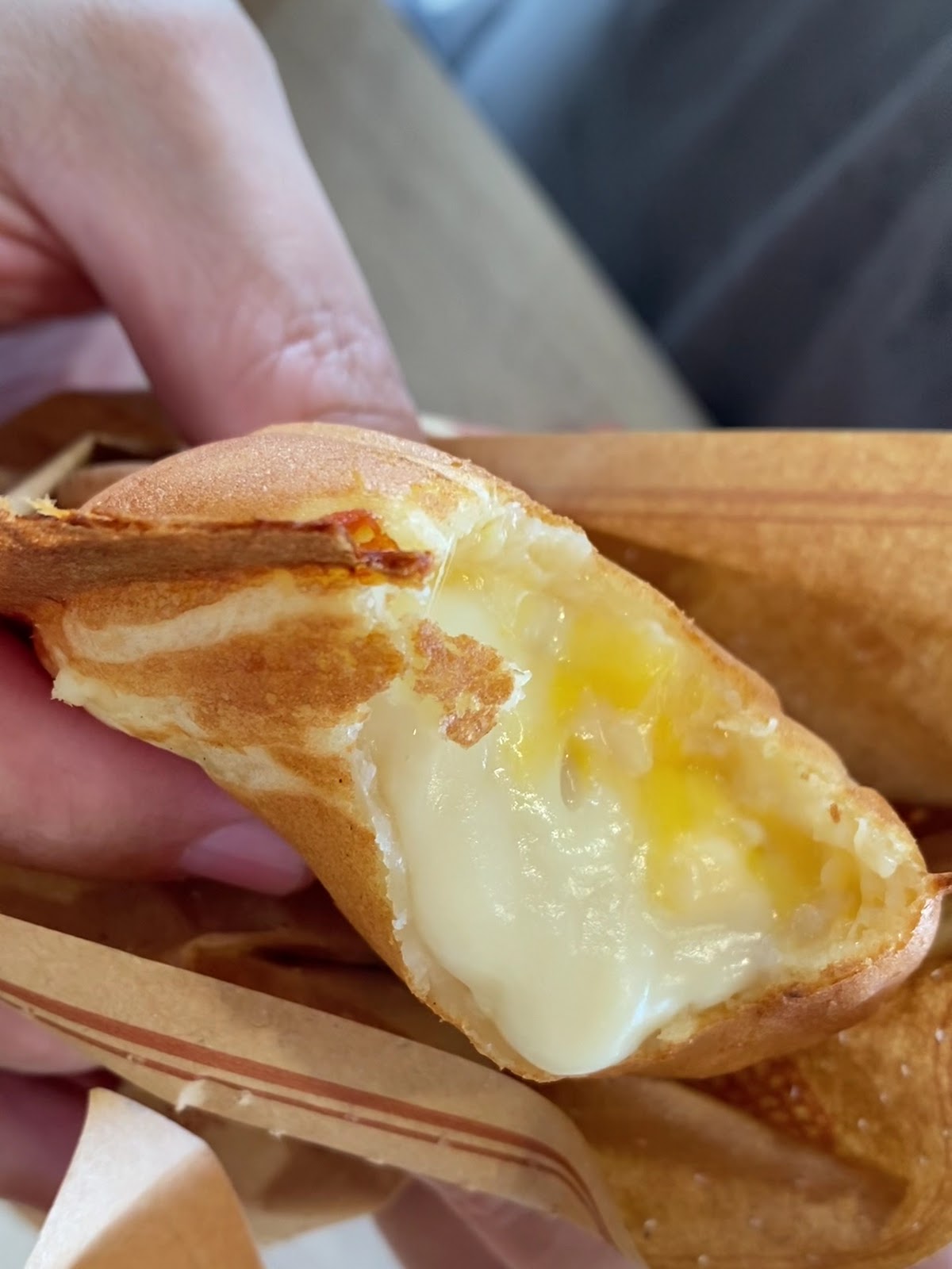 木瓜媽招牌魚拓燒爆漿起司內餡特寫