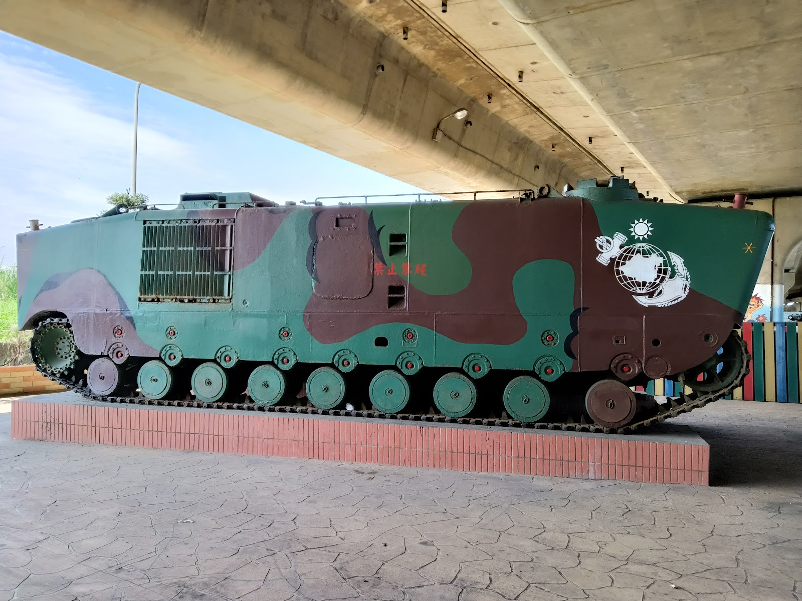 桃園大園圳頭里軍史公園裝甲車展示