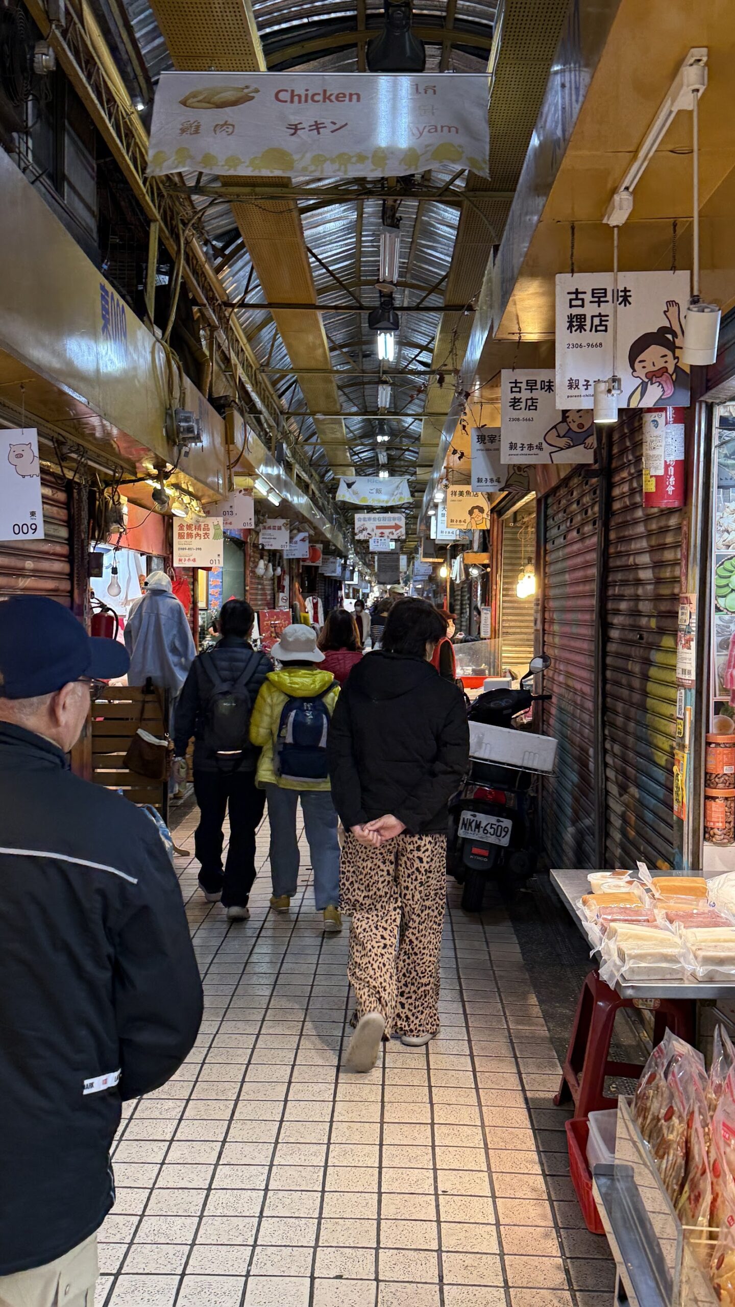 新富町文化市場周邊東三水街市場長廊走道古早味小吃攤