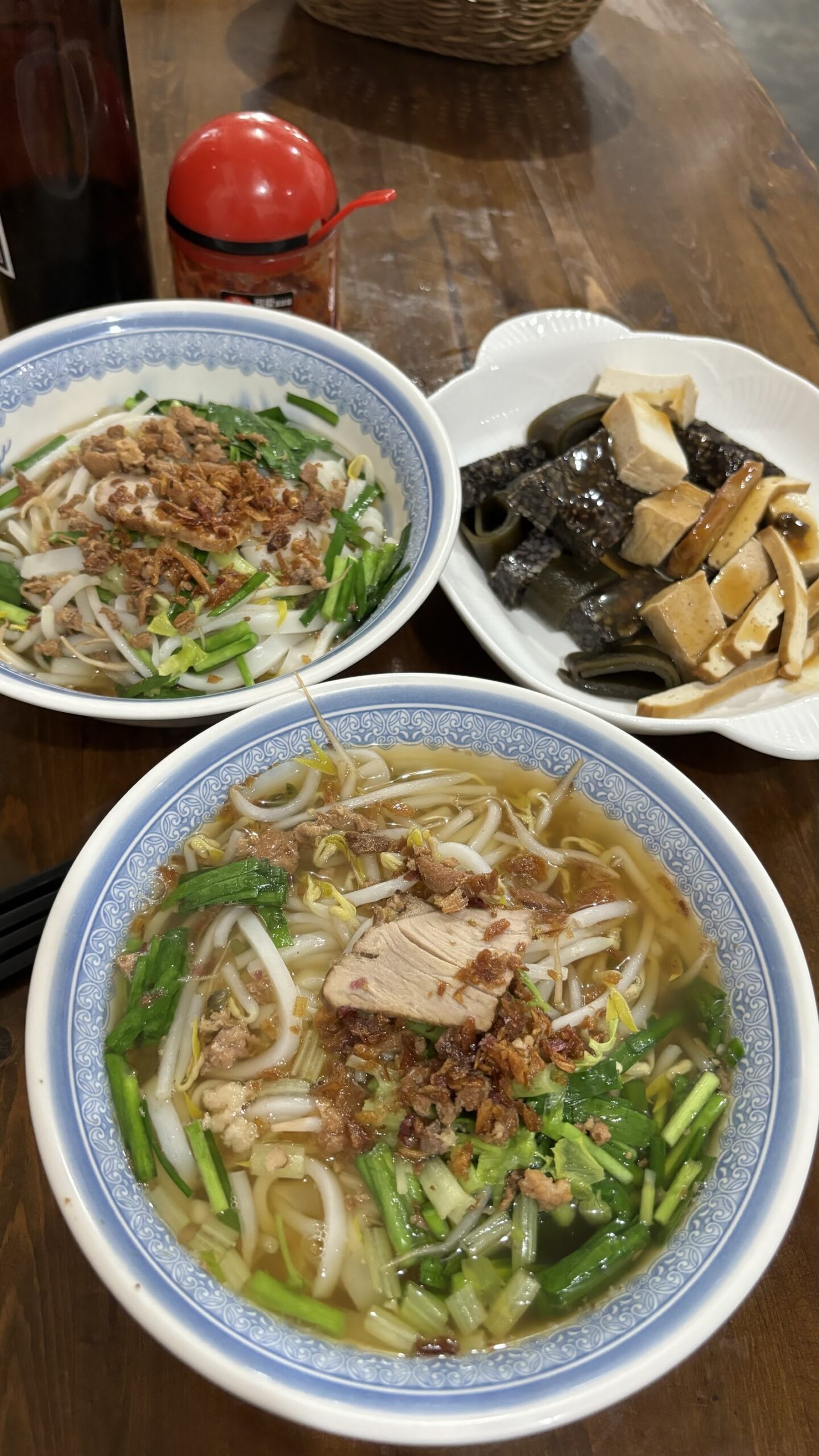 蕭家粄條湯板條與乾板條及滷味小菜