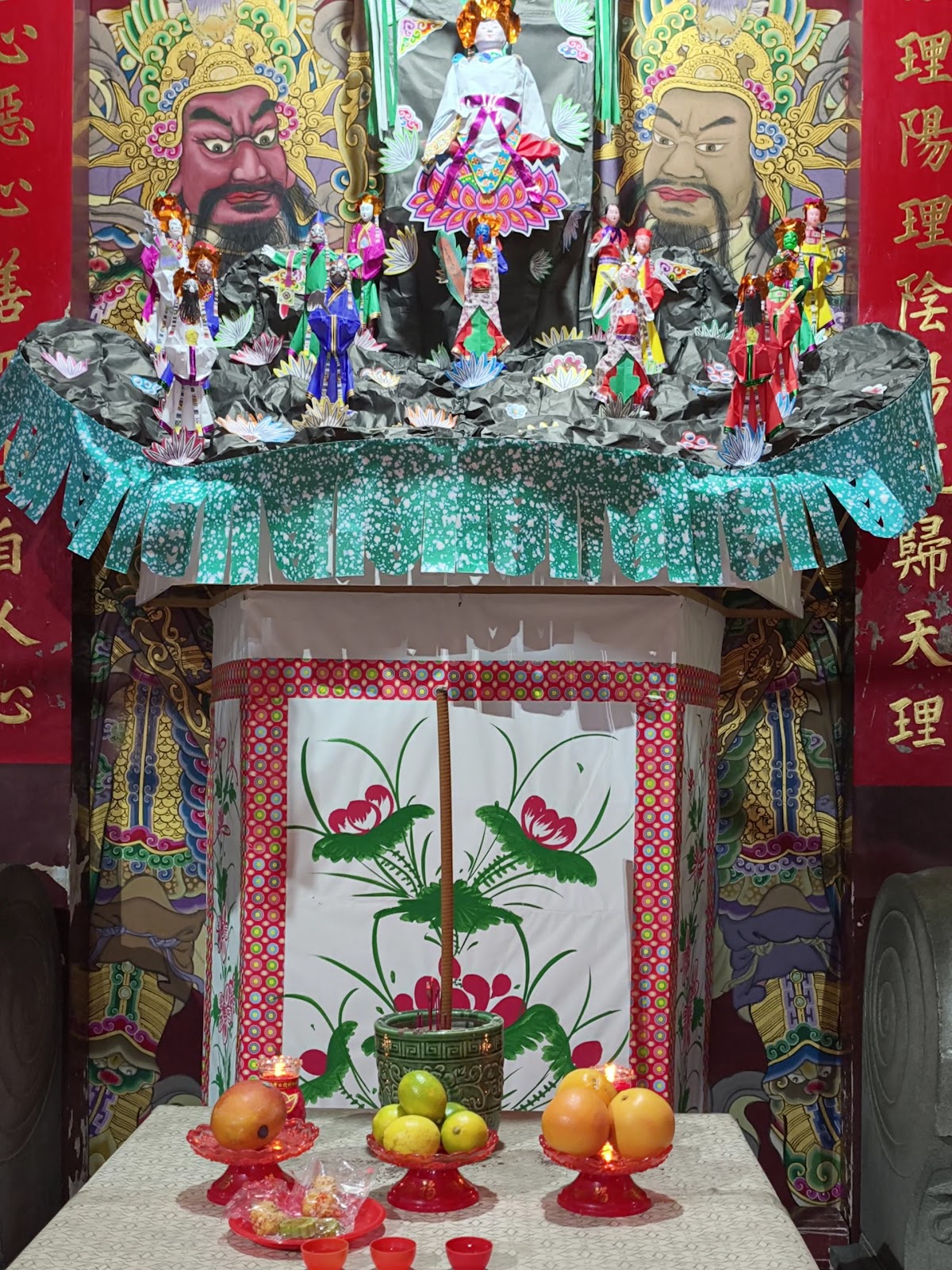 宜蘭城隍廟月水鏡神龕供桌水果供品