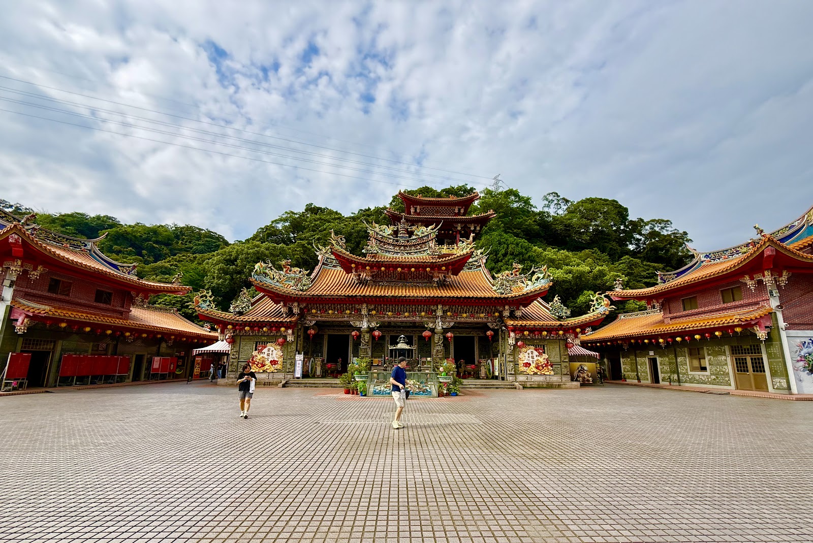 鶯歌碧龍宮廟埕廣場遠景
