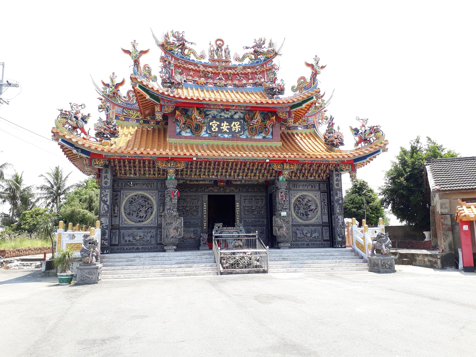 義竹頭竹圍保安宮廟埕正面全景
