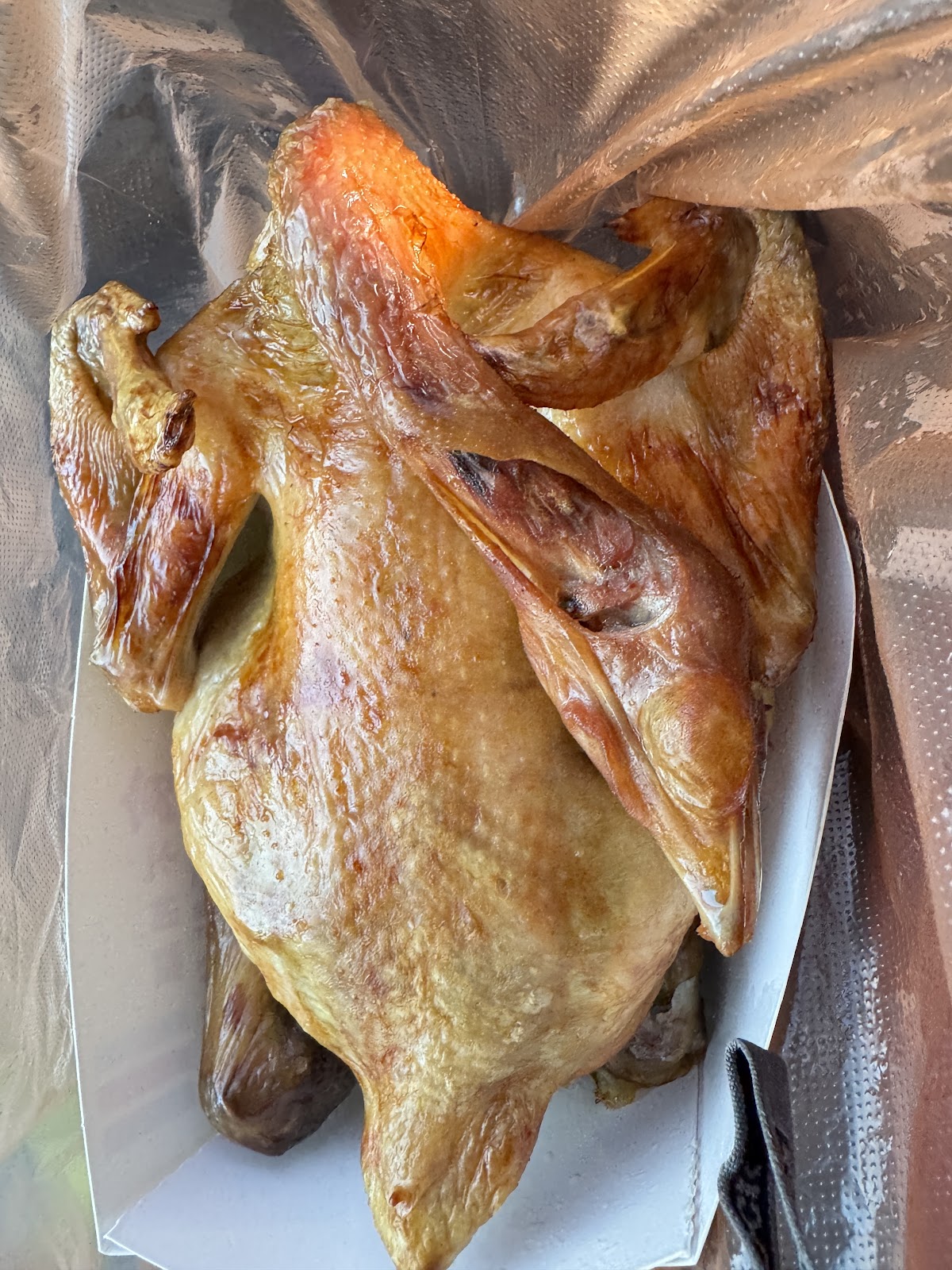 黑面桶仔雞烤雞成品特寫