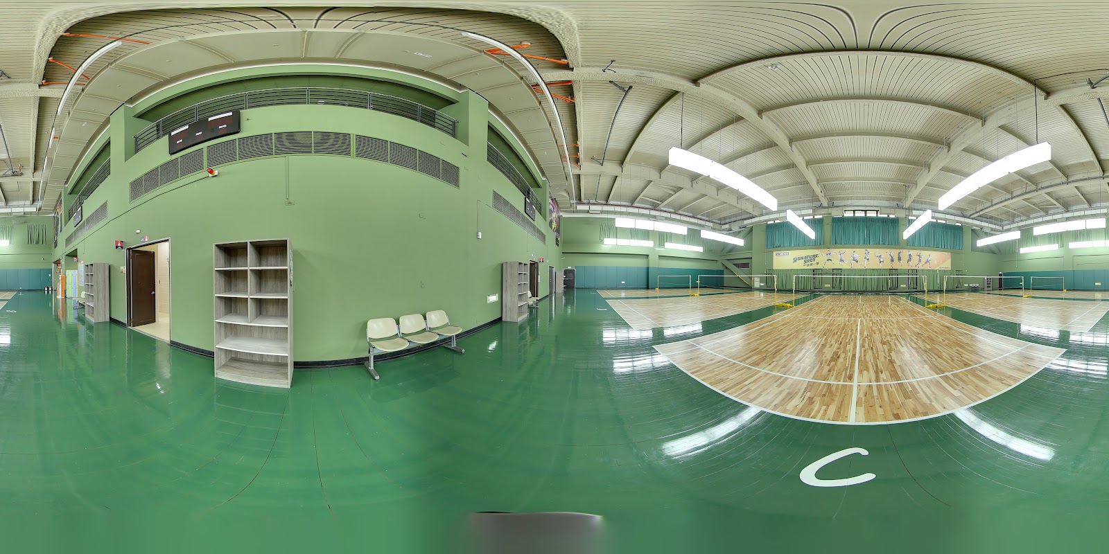 台北中正運動中心室內羽球場館空景環視