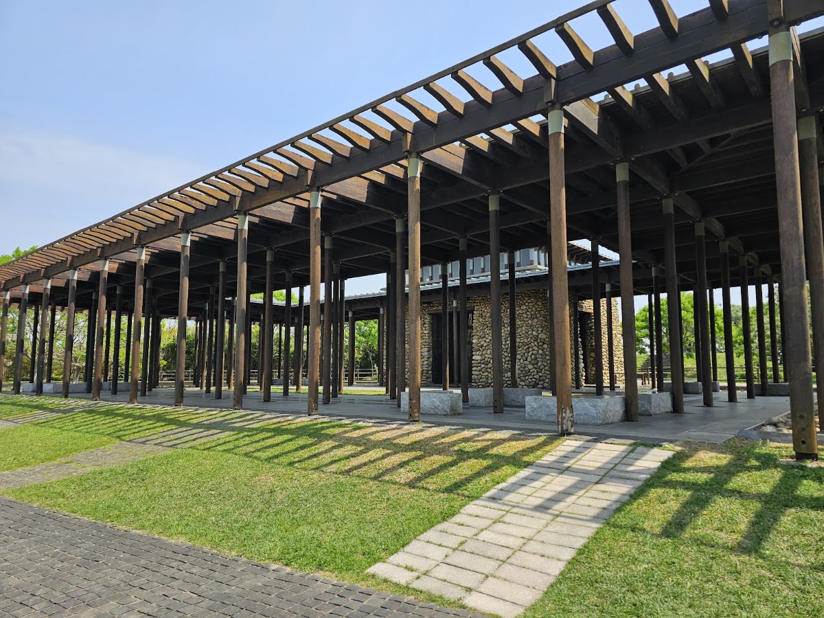 AI智慧園區公園木造棚架迴廊