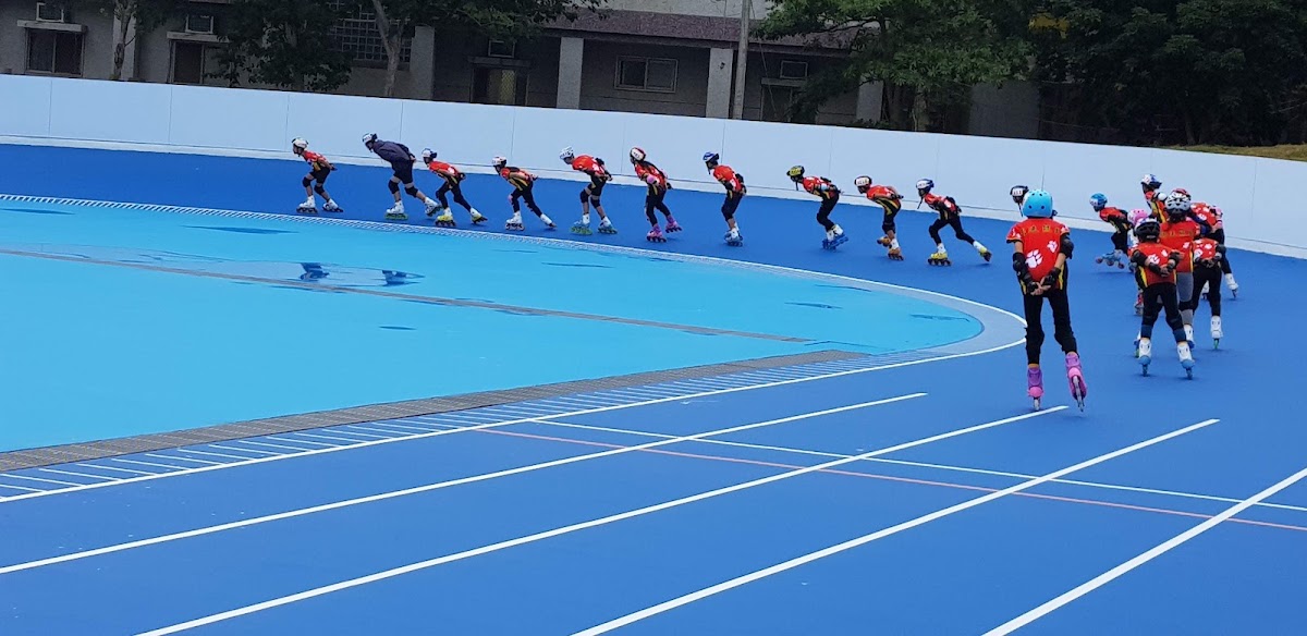 竹北華興公園直排輪隊伍練習